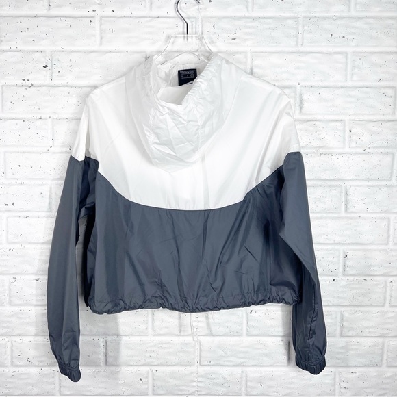 NIKE Women’s Large White & Grey Color Block Half Zip Hooded Pullover Windbreaker - Picture 6 of 7